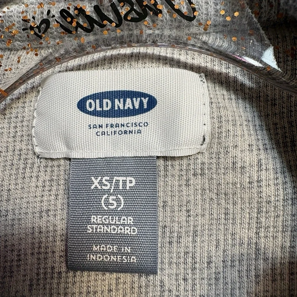 Old Navy Boys XS 5 Sweater Gray Fair Isle Snowflake Holiday Winter Pullover Knit